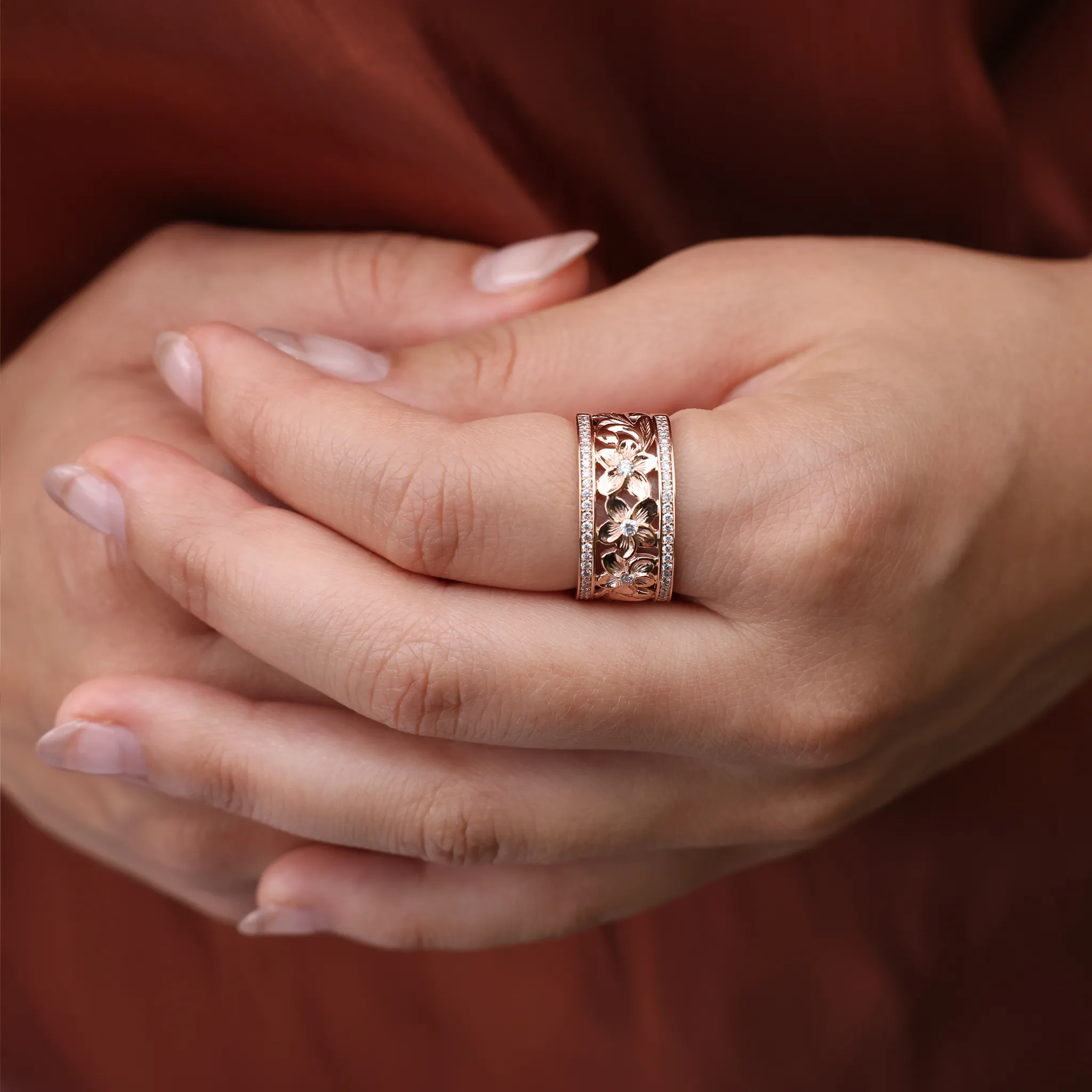 Hawaiian Heirloom Plumeria Ring in Rose Gold with Diamonds - 10mm