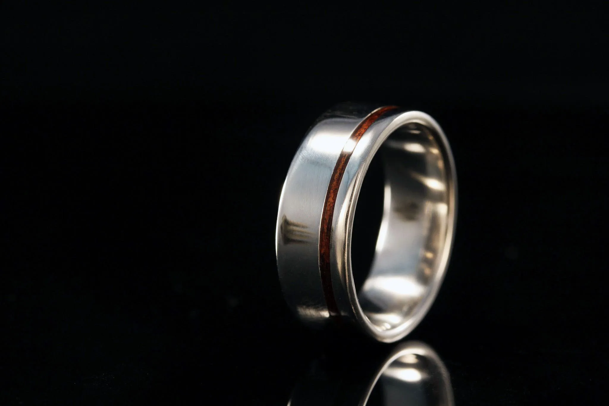 HAWAIIAN KOA OFFSET WOOD PLATINUM RING