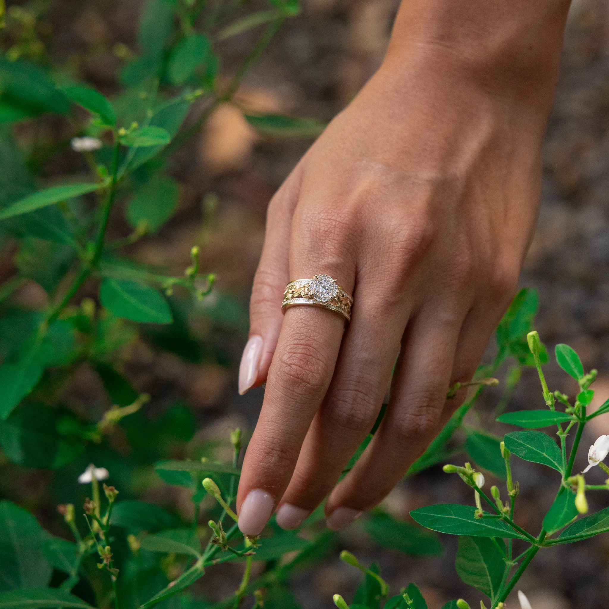 Living Heirloom Engagement Ring in Gold with Diamonds - 7mm
