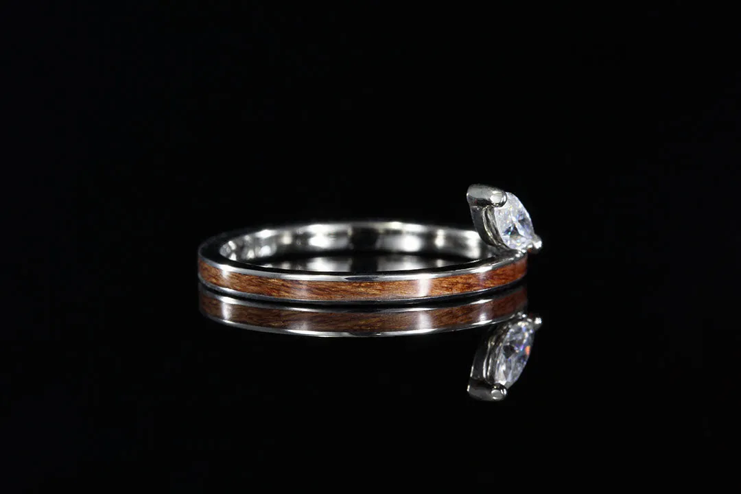 Marquise Leaf Ring With Sheoak Wood Inlay