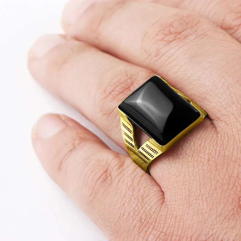 Men's Ring with Natural Black Onyx Gemstone in 14k Gold