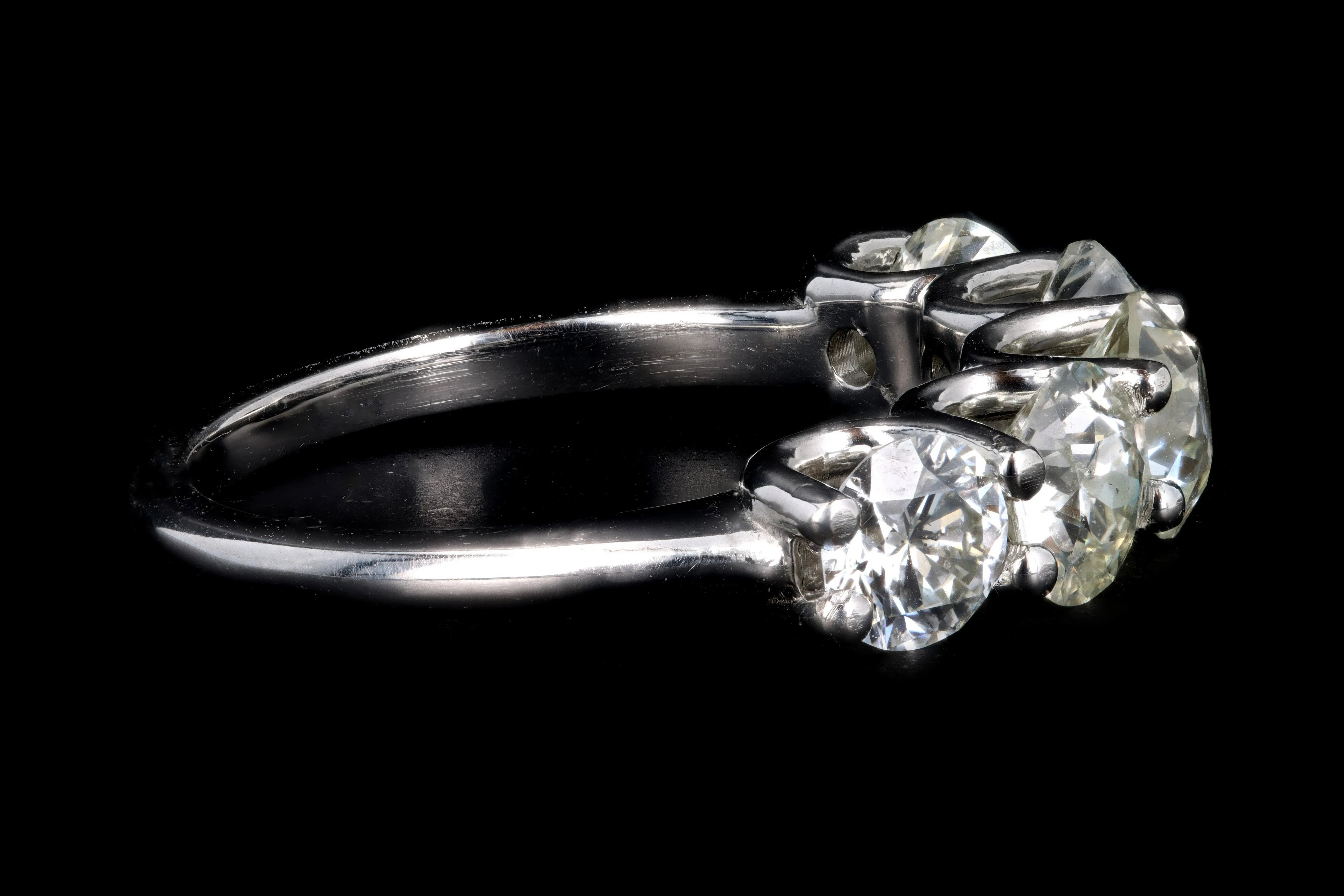 New Platinum 2.92 Carat Diamond 5 Stone Ring