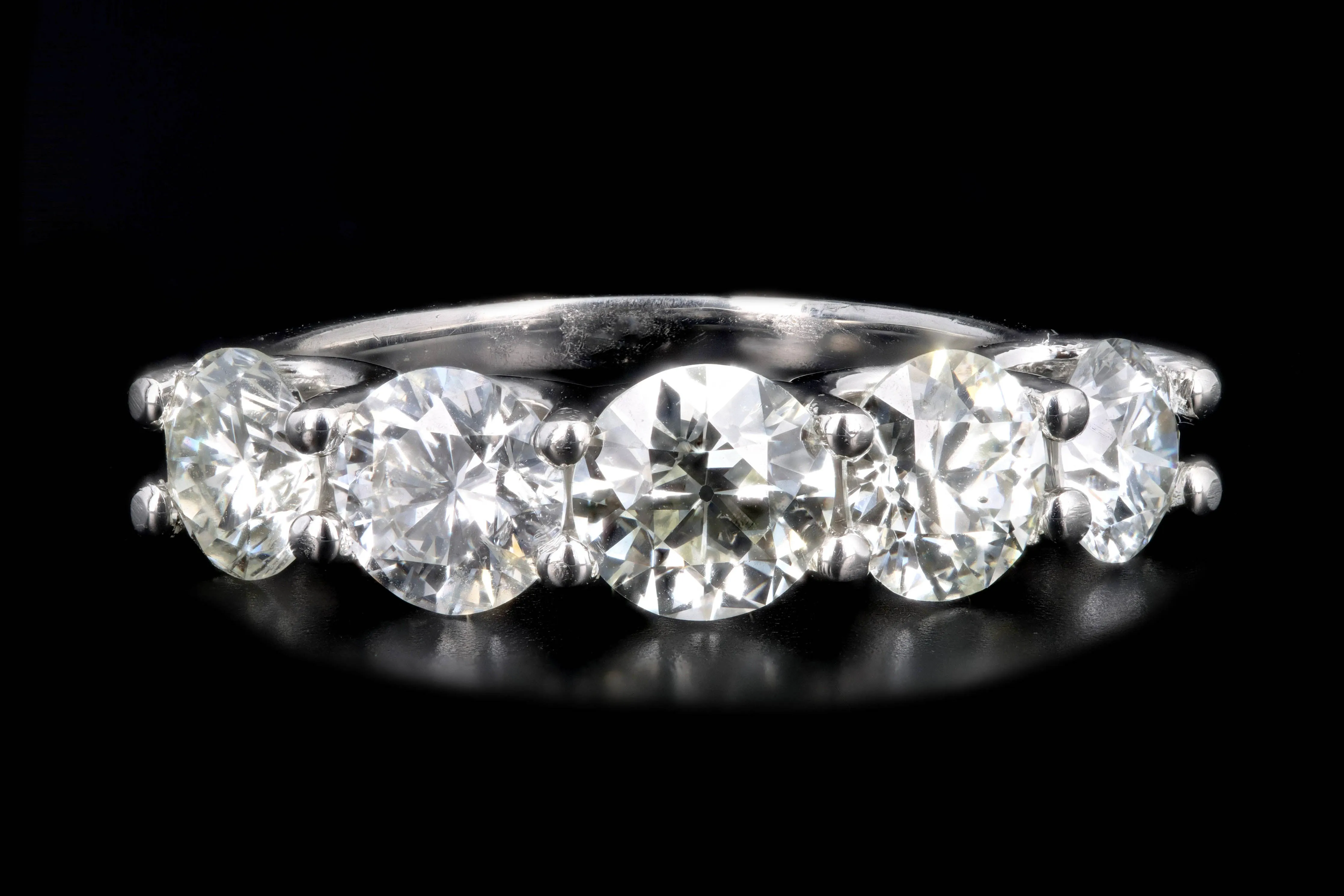 New Platinum 2.92 Carat Diamond 5 Stone Ring