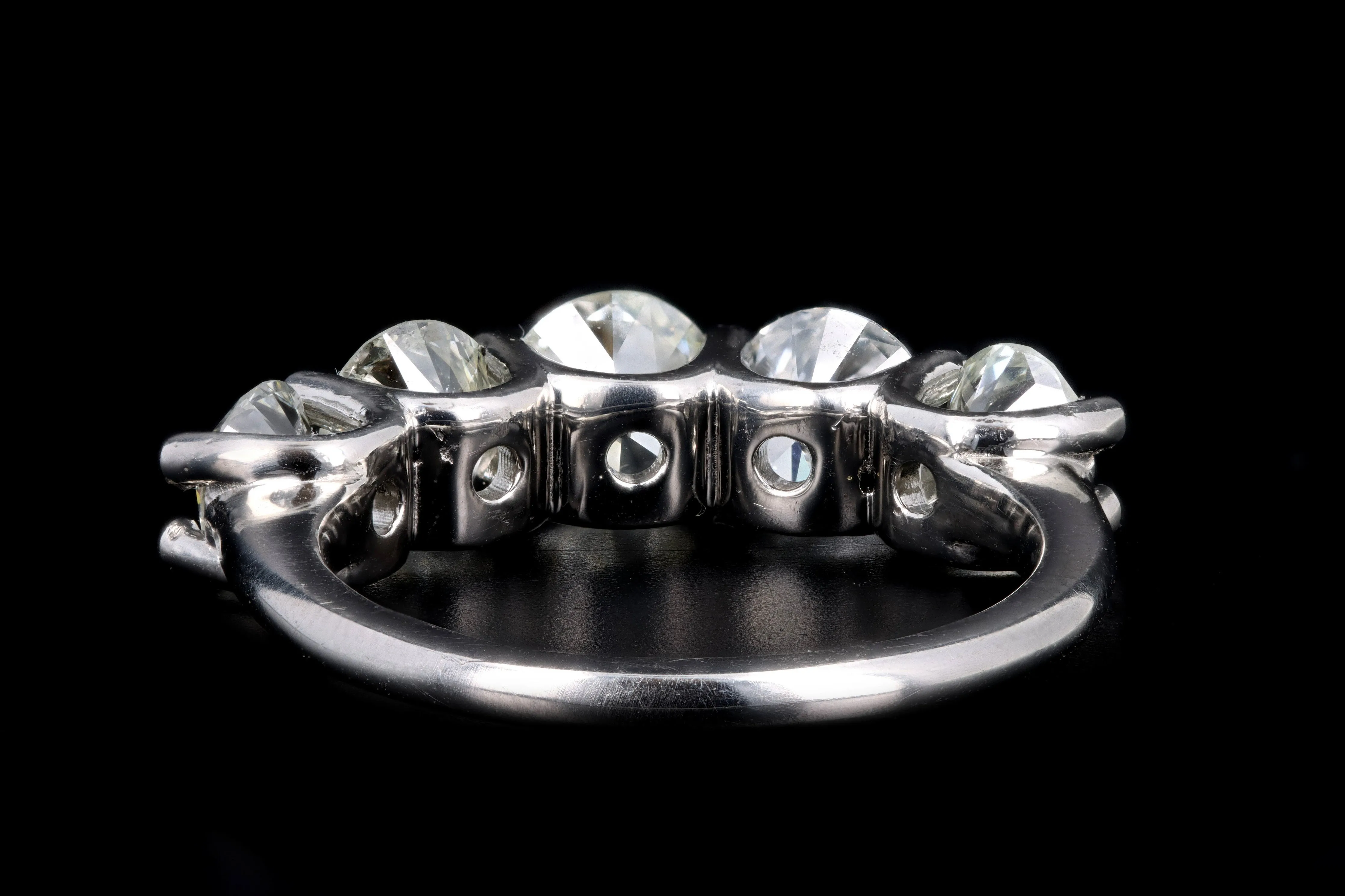 New Platinum 2.92 Carat Diamond 5 Stone Ring