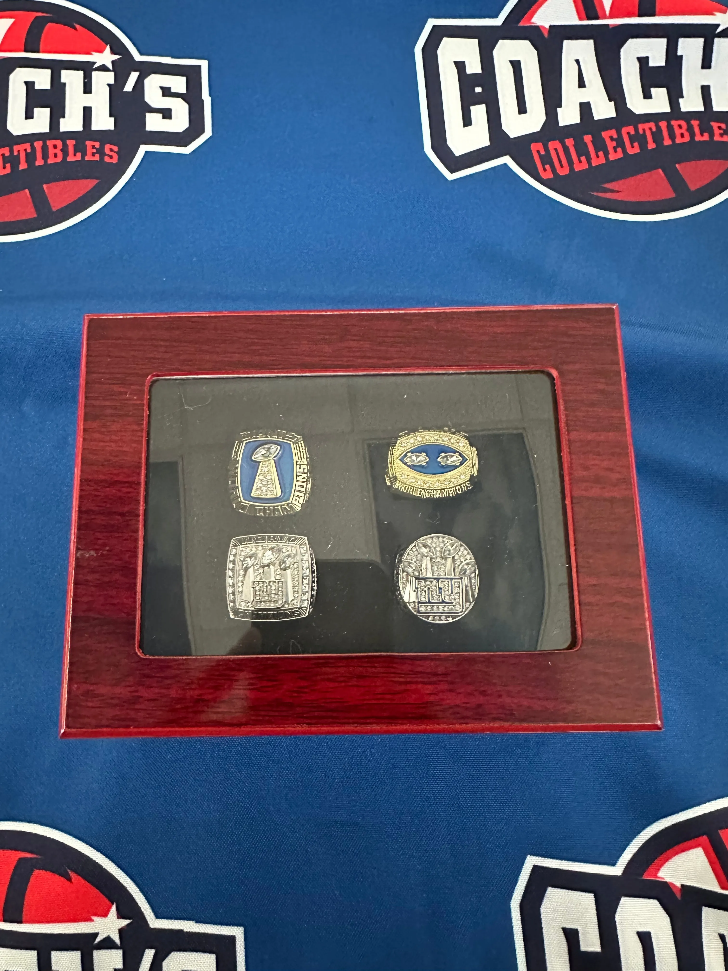 New York Giants 4pc Replica Super Bowl Ring Set w/ Display Box