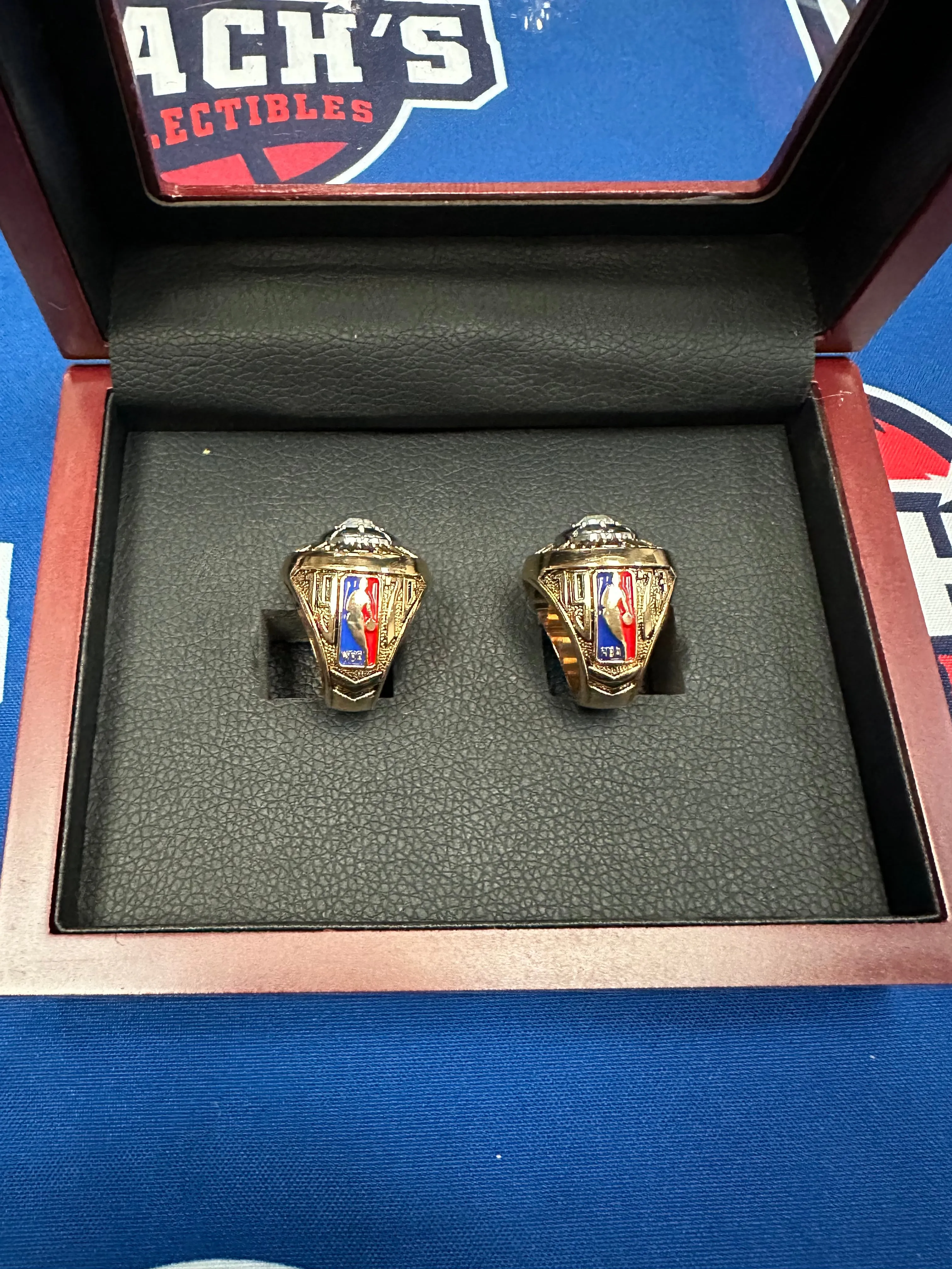 New York Knicks 2pc Replica NBA Championship Ring Set w/ Display Box