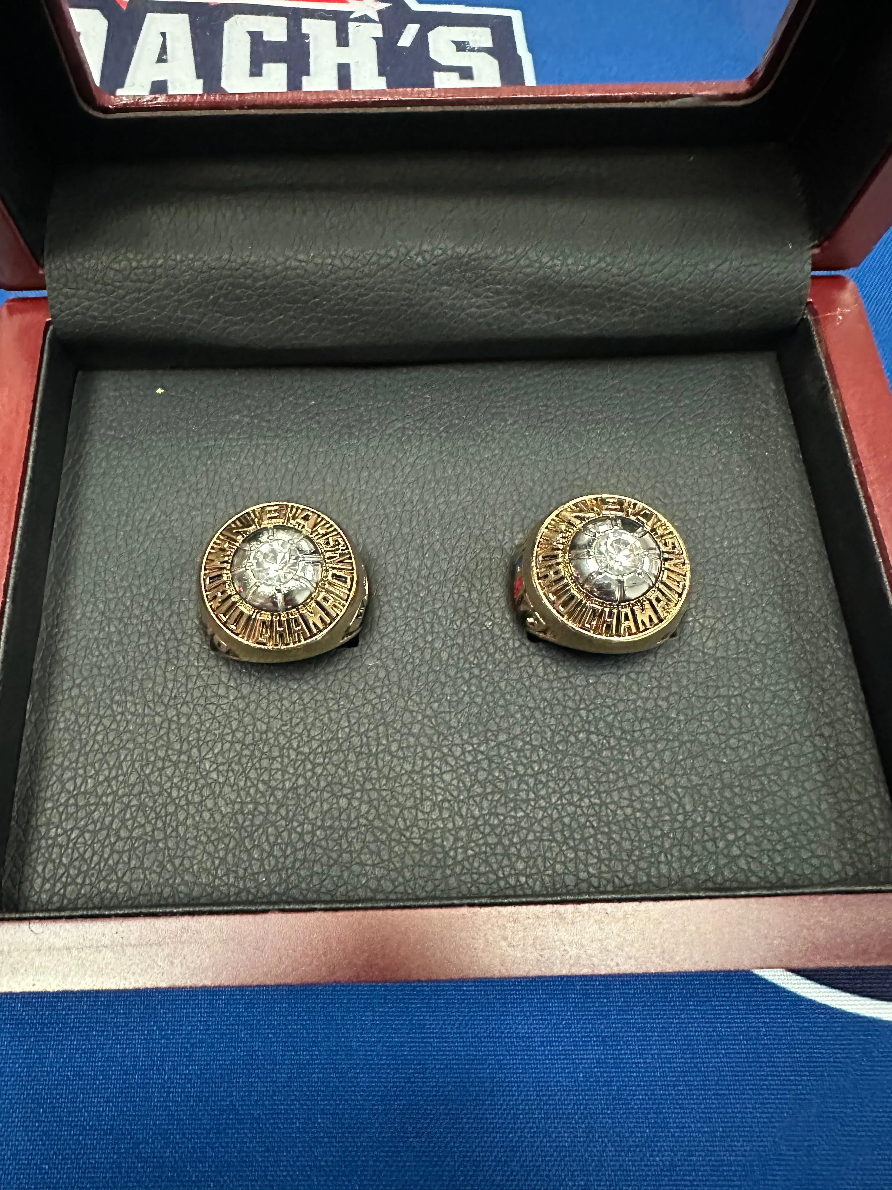 New York Knicks 2pc Replica NBA Championship Ring Set w/ Display Box