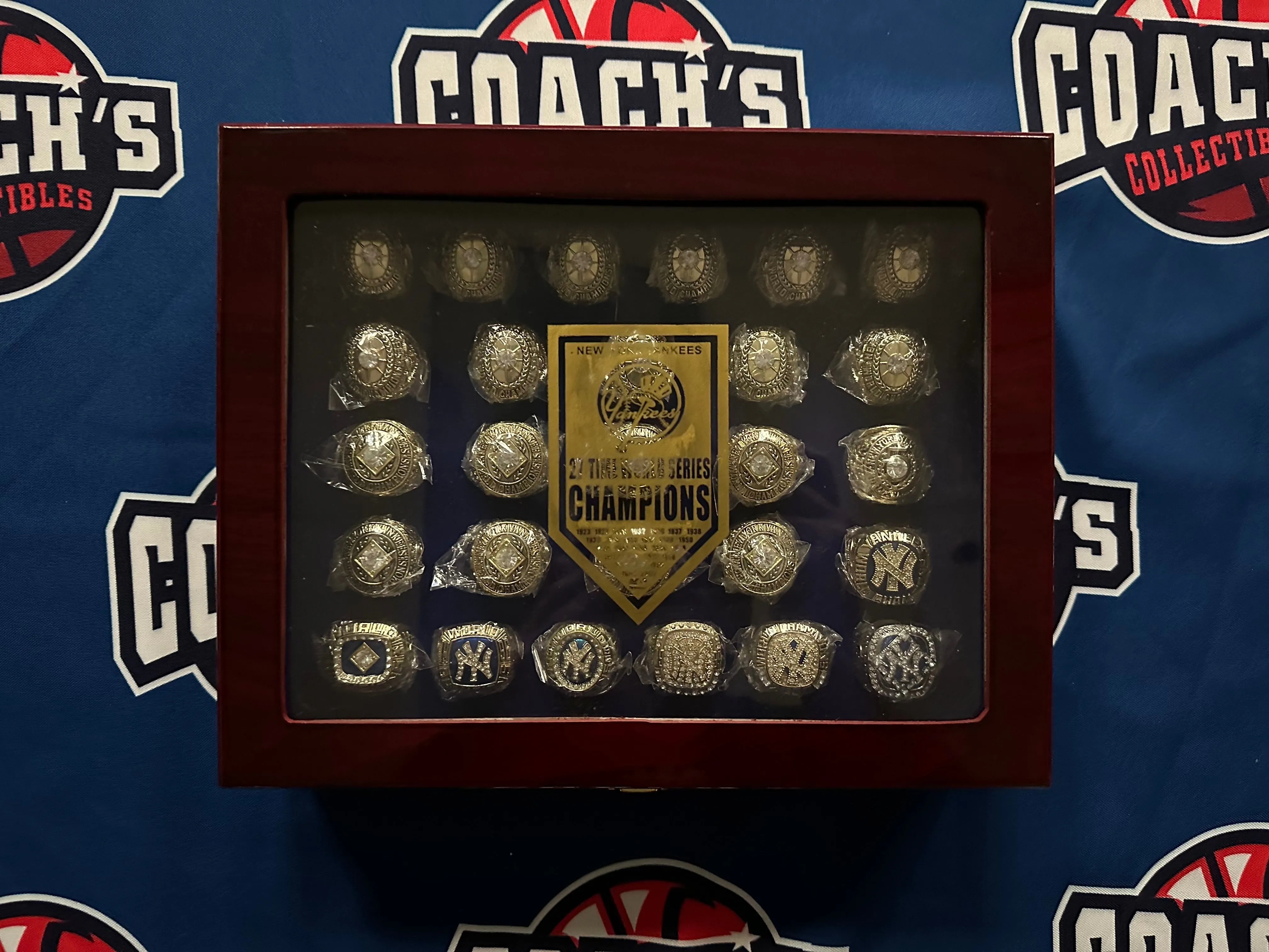 New York Yankees 27pc Replica World Series Championship Ring Set w/ Display Box