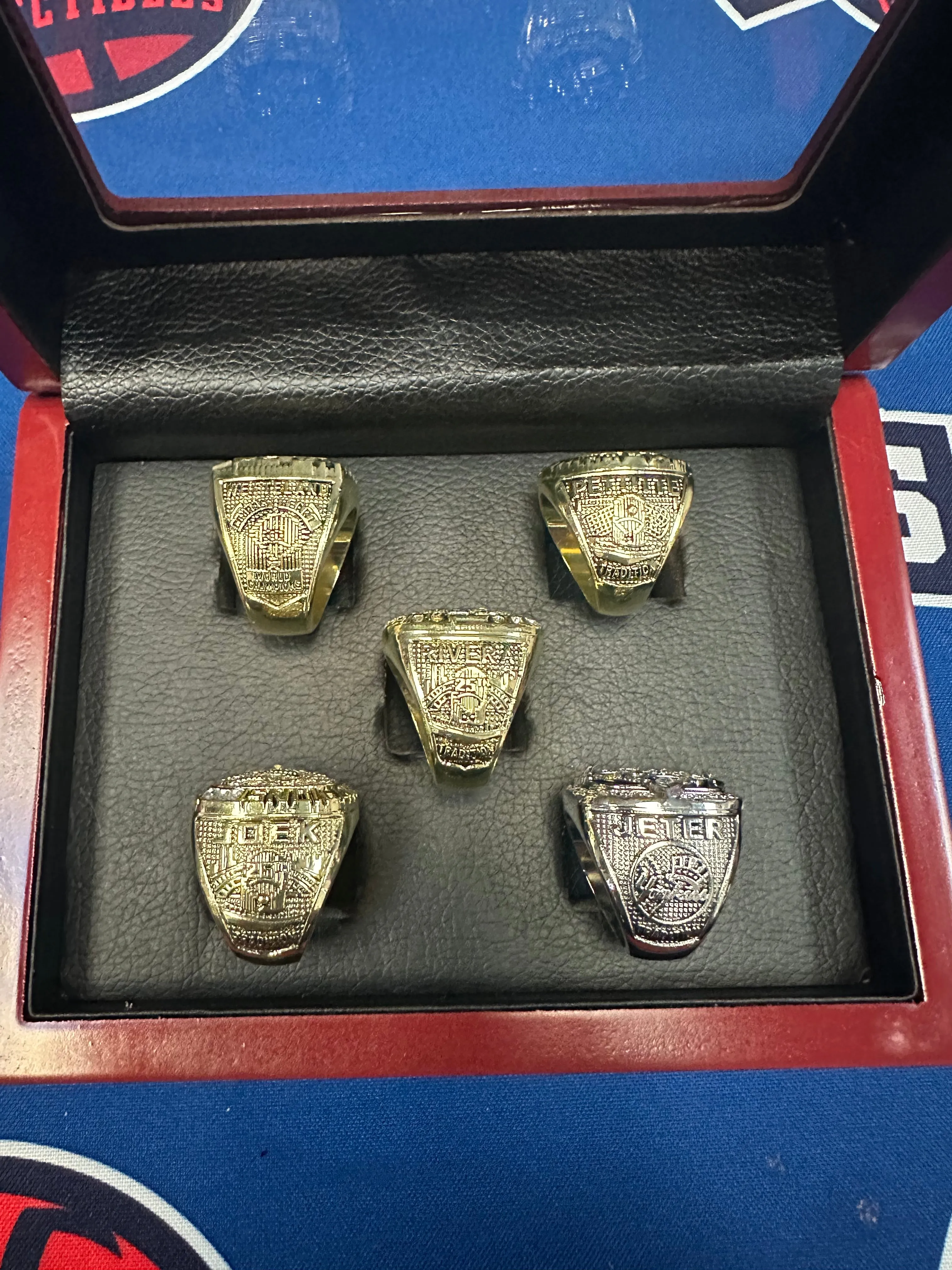 NY Yankees Core Four 5pc Replica World Series Ring Set w/ Display Box