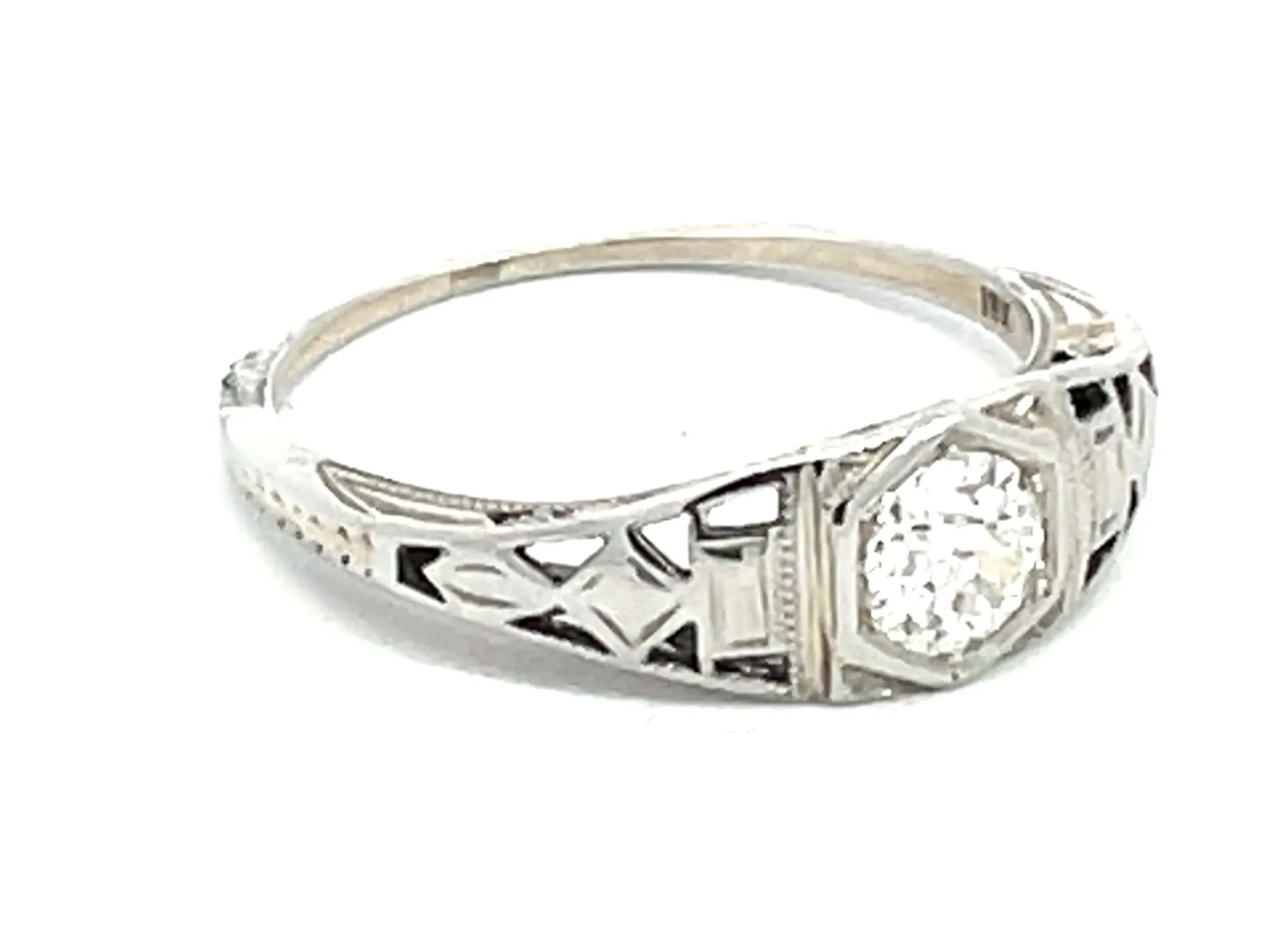 Old European Cut Diamond Art Deco Ring in 18k White Gold