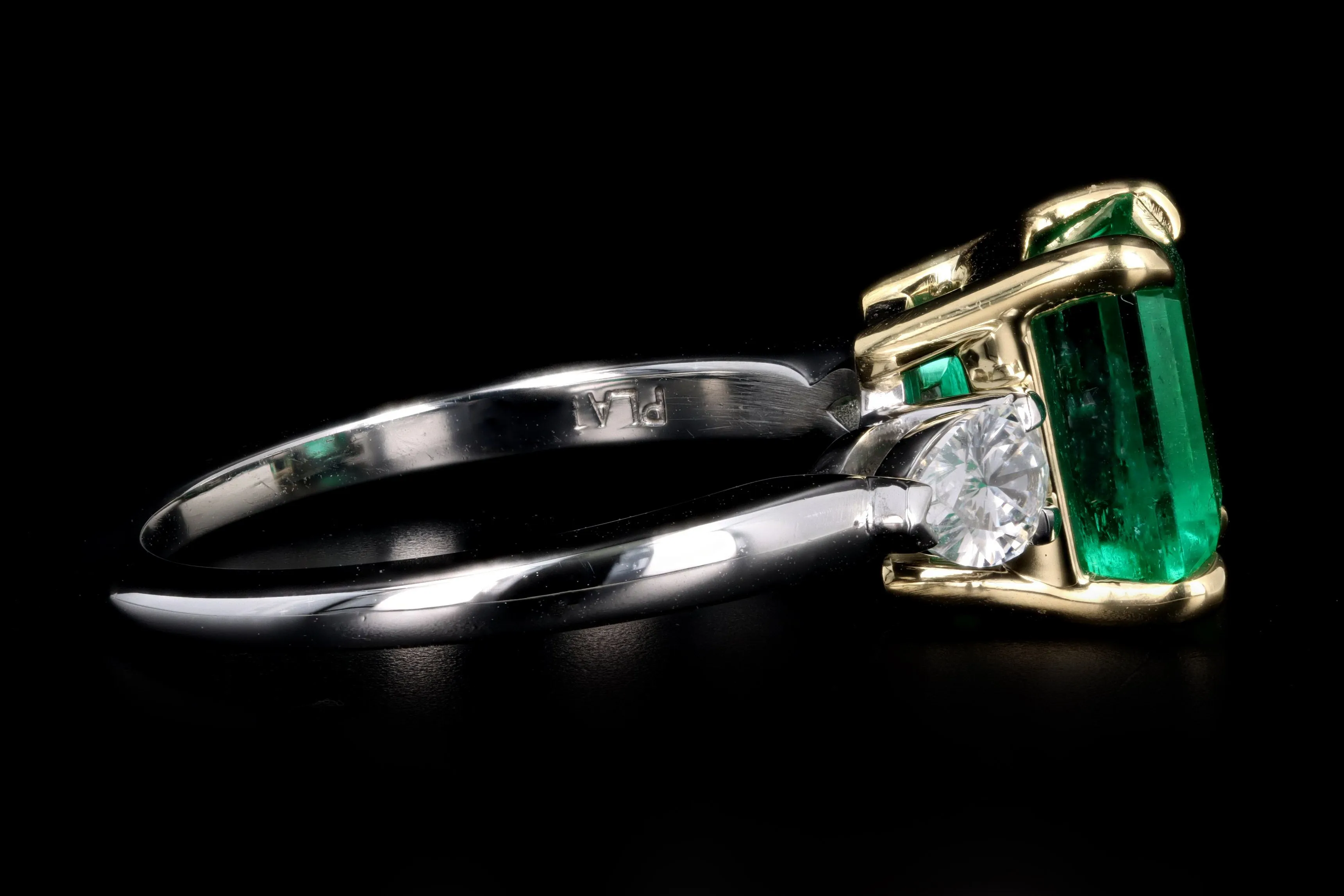 Platinum and 18K Yellow Gold 2.90 Carat Colombian Emerald and Diamond Ring AGL Certified