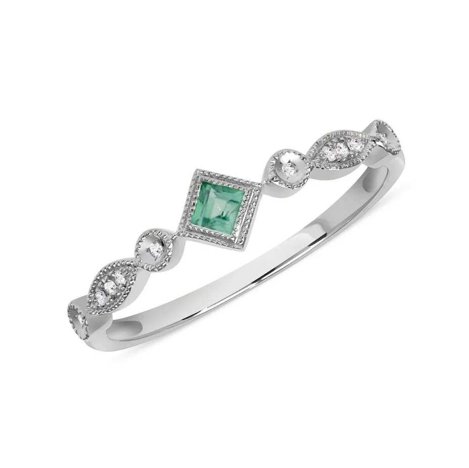 Precious Emerald and Diamond Ring