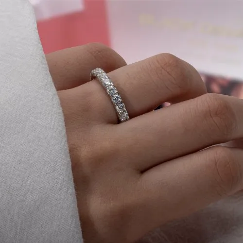 Round Cut Diamond Eternity Wedding Band