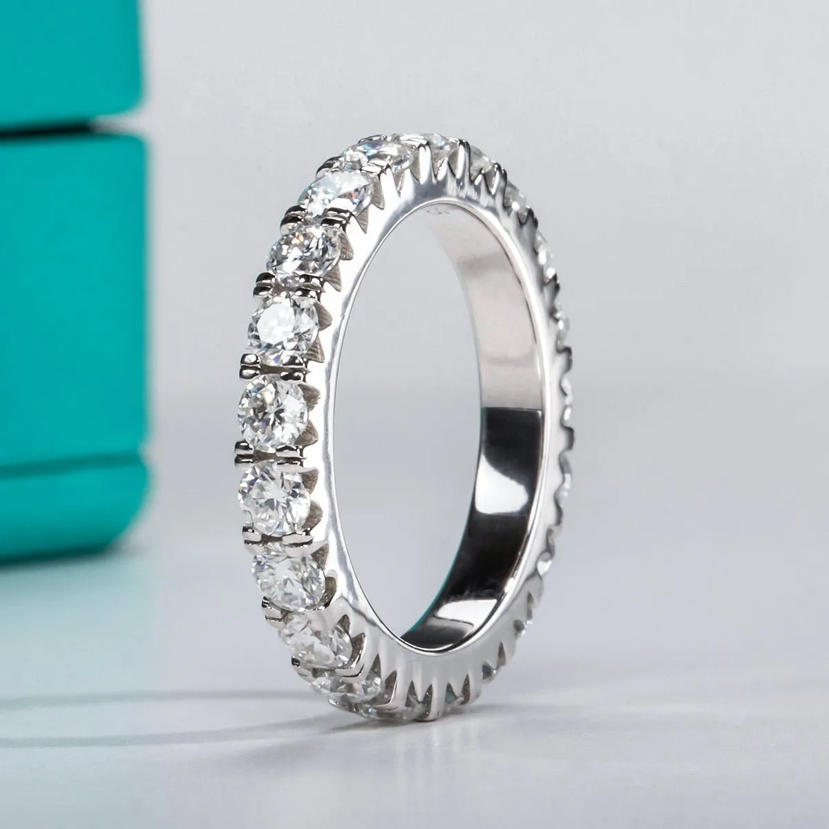 Round Cut Diamond Eternity Wedding Band