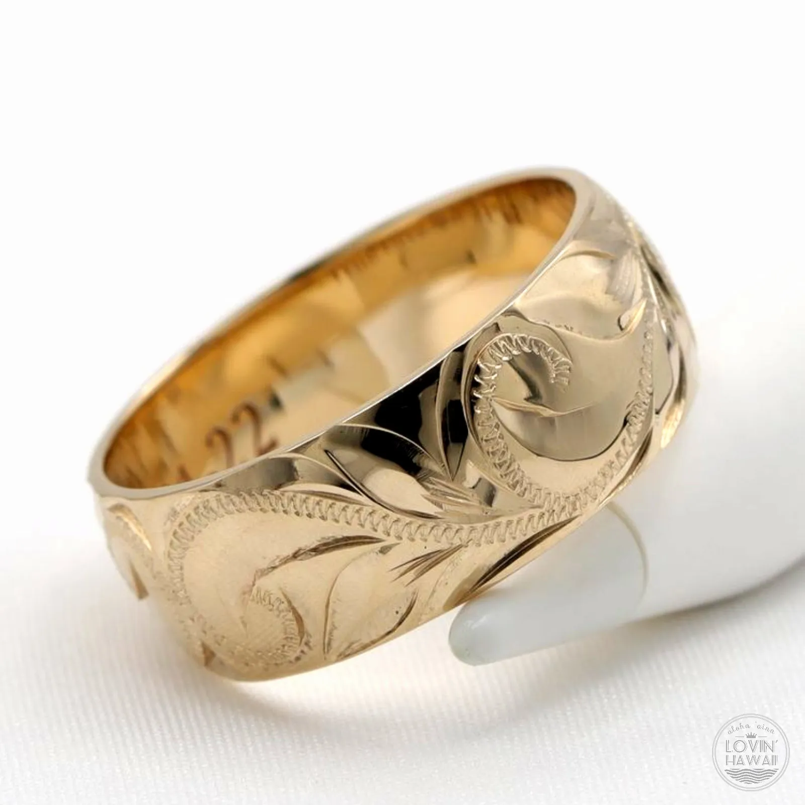 Sea Turtle  Ring From Hawaii, Made of Solid 14K Gold, Hand Engraved Design (8mm Width, Dome Style)