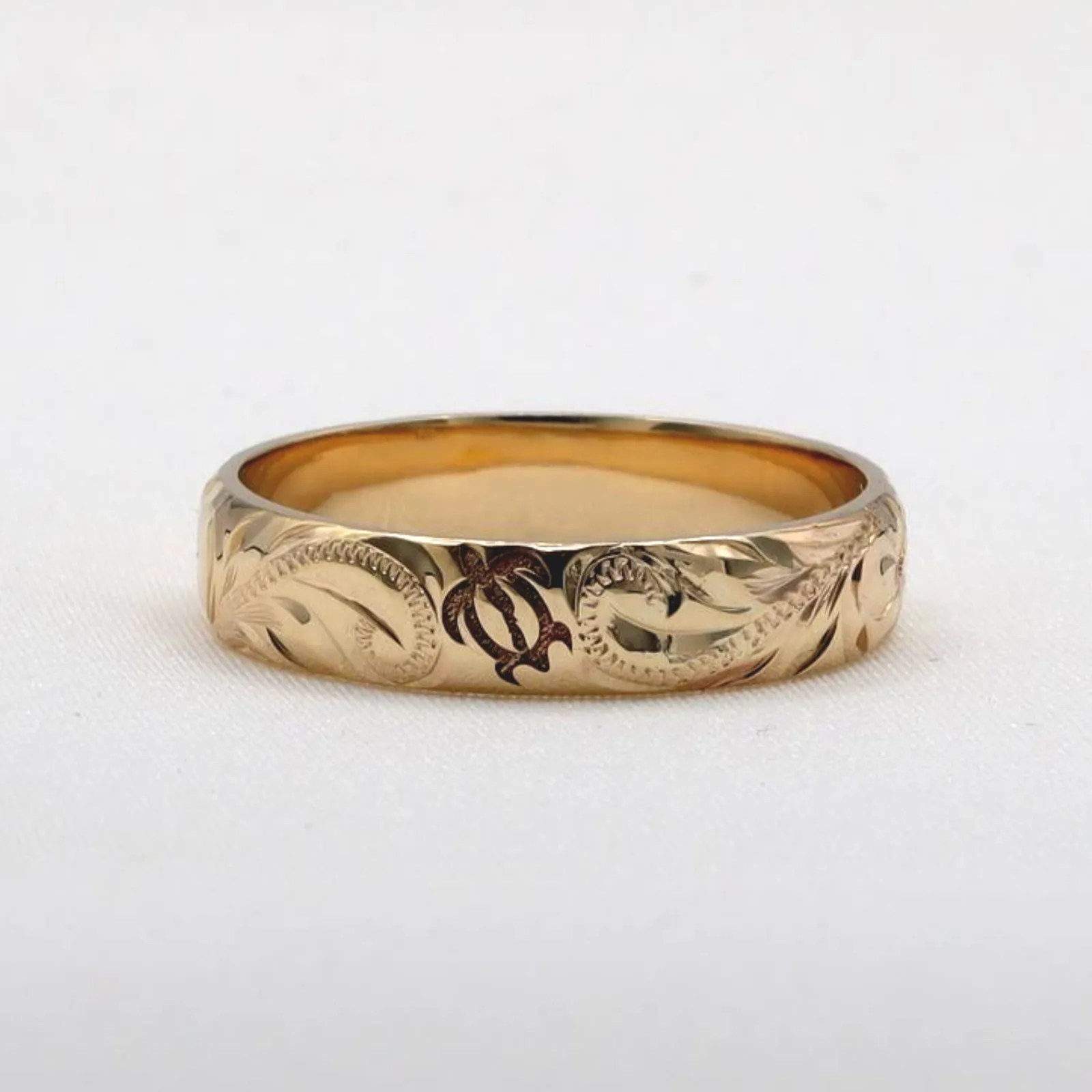 Sea Turtle Wedding Ring From Hawaii, Made of Solid 14K Gold, Hand Engraved Design (Barrel Style)
