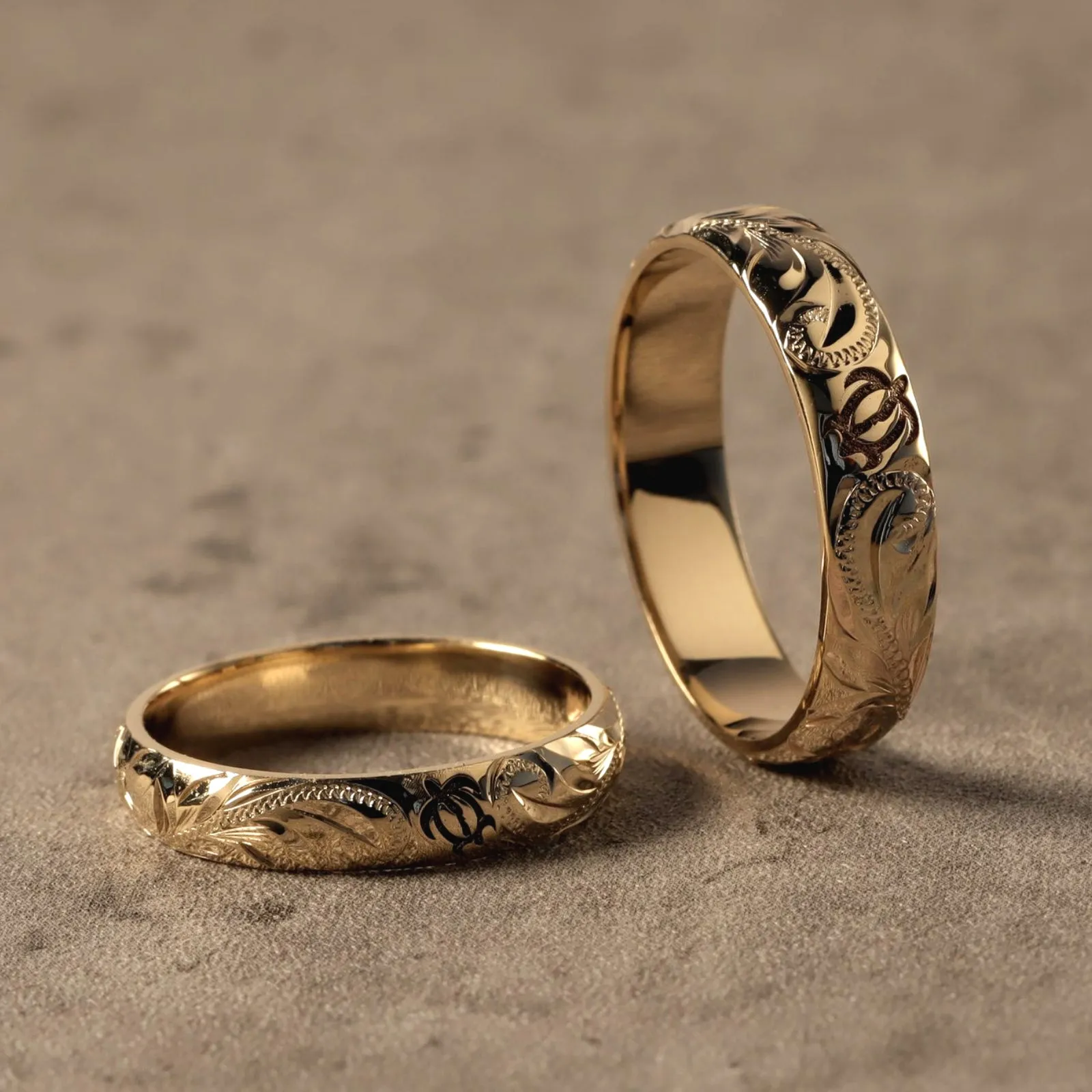 Sea Turtle Wedding Ring From Hawaii, Made of Solid 14K Gold, Hand Engraved Design (Barrel Style)