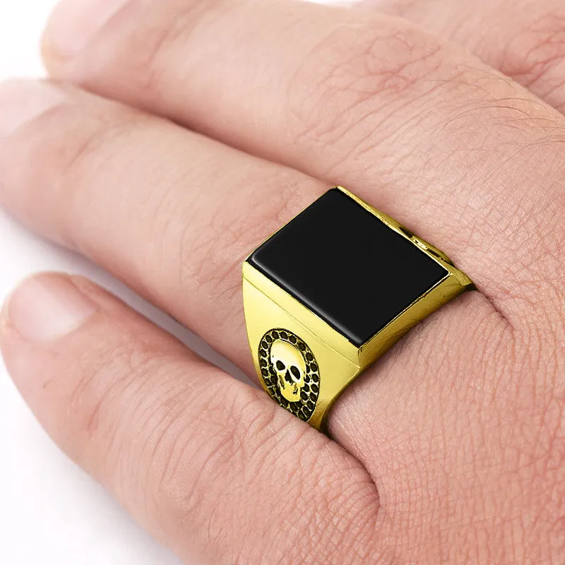 Skull Men's Ring in 14k Yellow Gold with Natural Black Onyx Stone