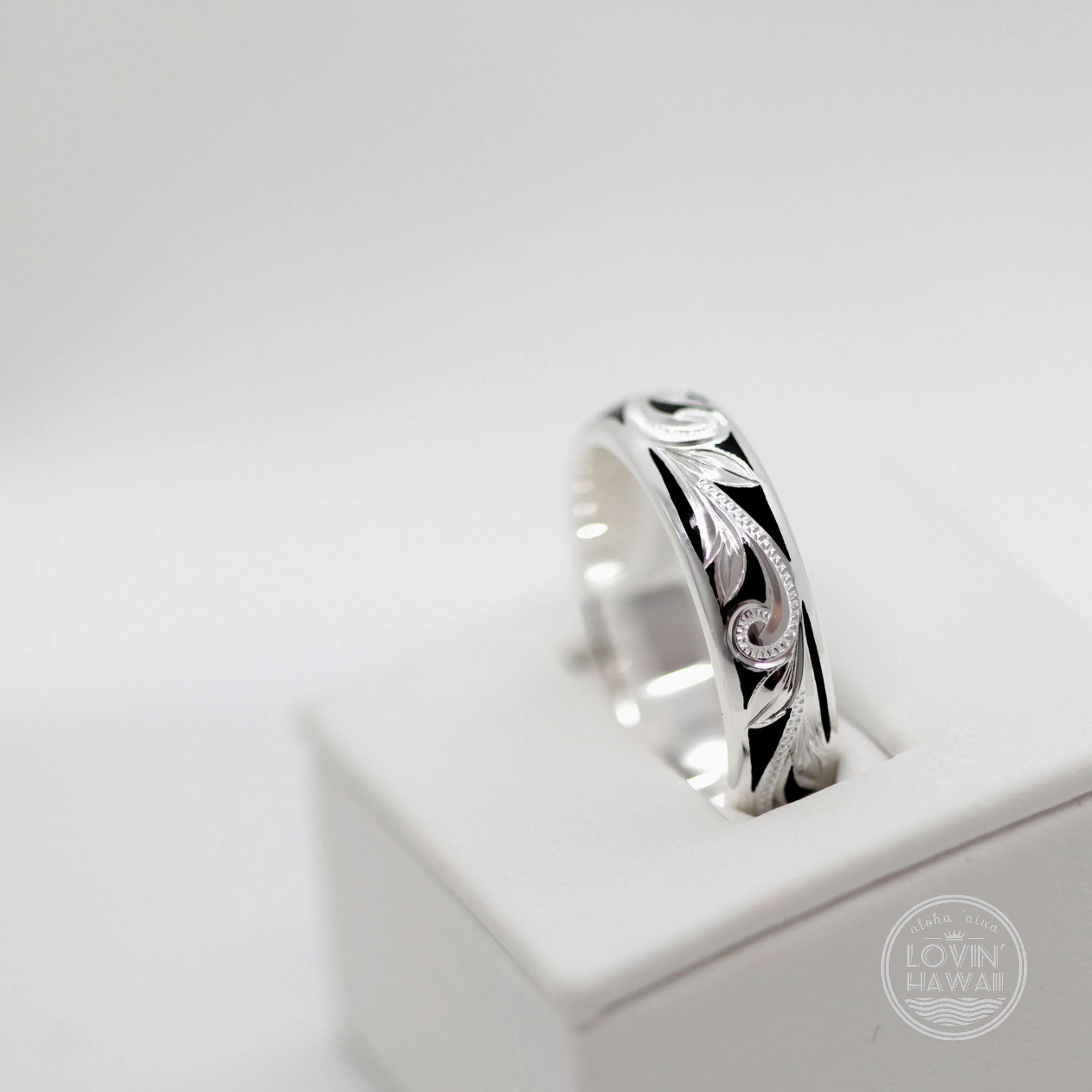 Sterling silver Hawaiian Ring, Hand Engraved with Hawaiian Heritage Design, (4mm or 6mm width)