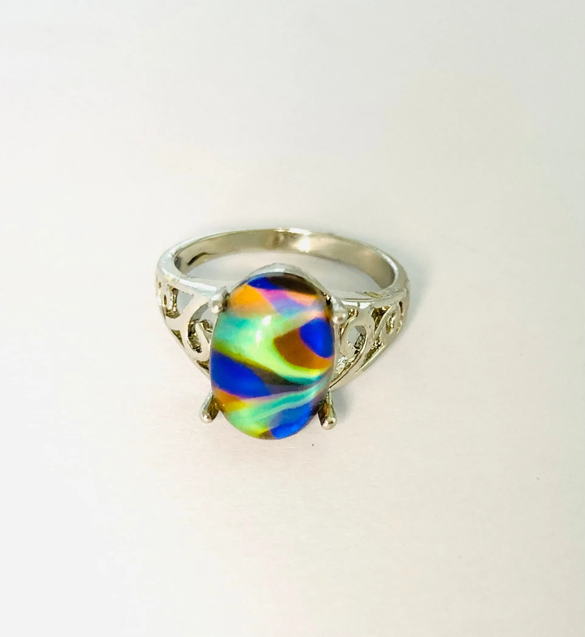 Swirl Elegance Mood Ring Size 8.5 / 9
