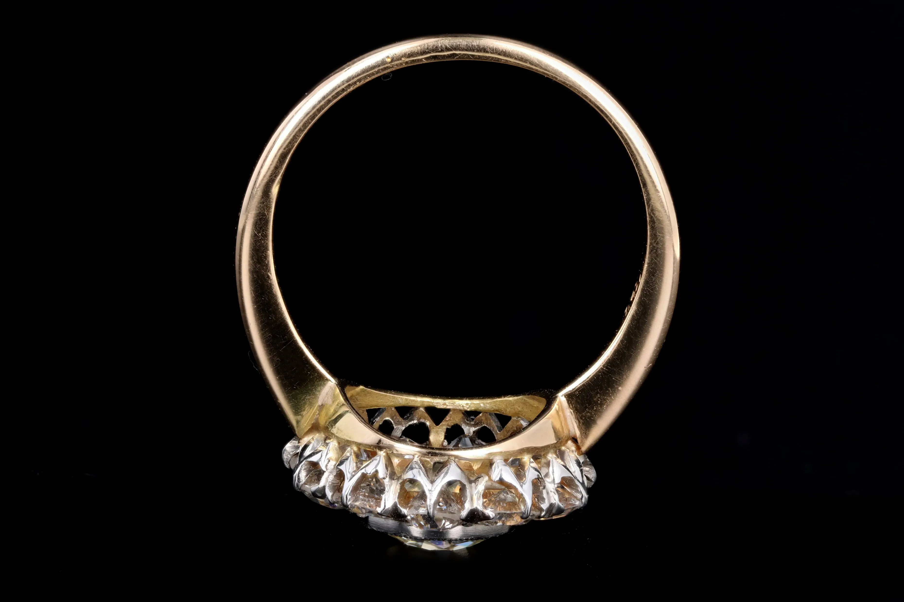Victorian 18K Yellow Gold 1.42 Carat Old European Diamond Cluster Engagement Ring