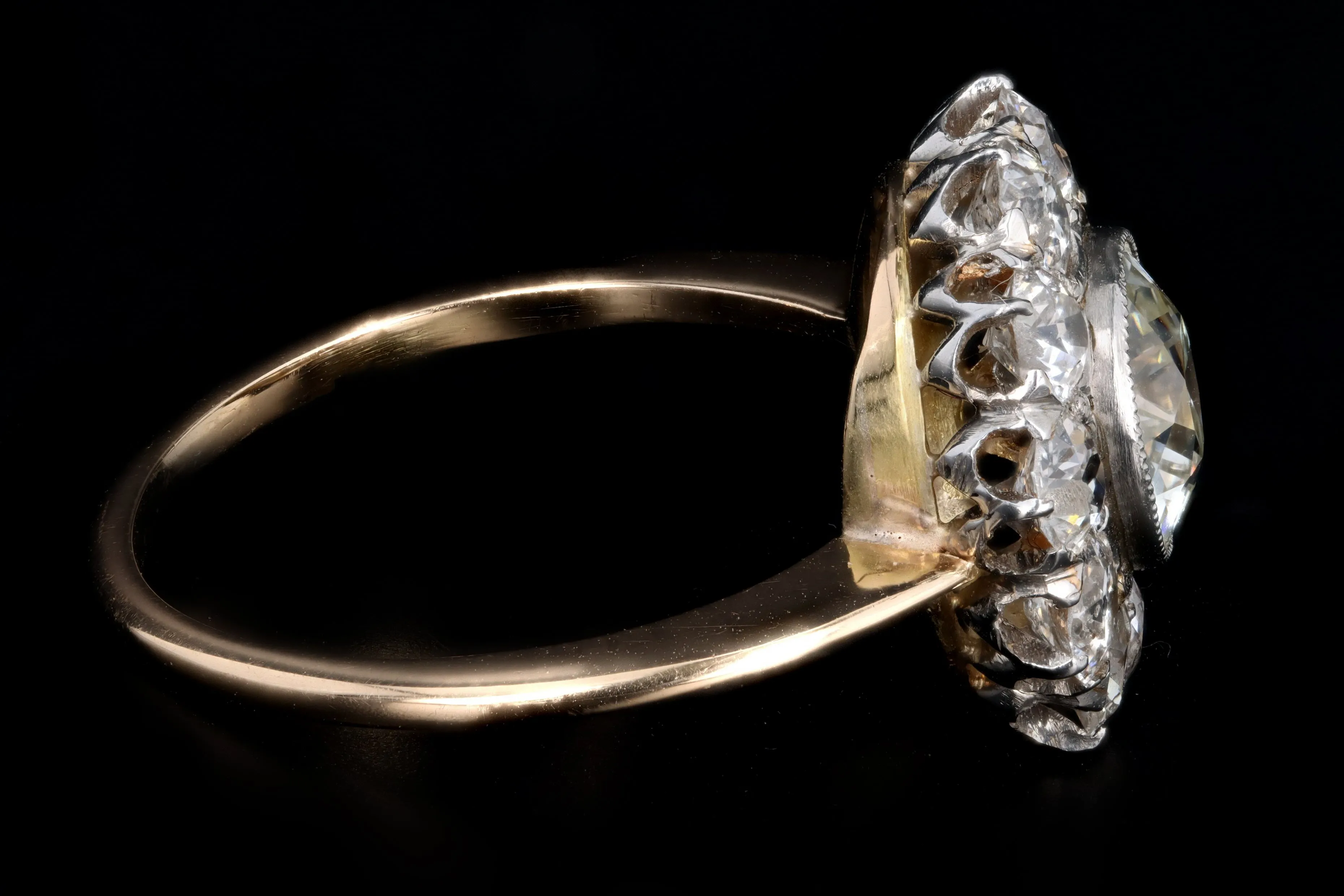 Victorian 18K Yellow Gold 1.42 Carat Old European Diamond Cluster Engagement Ring
