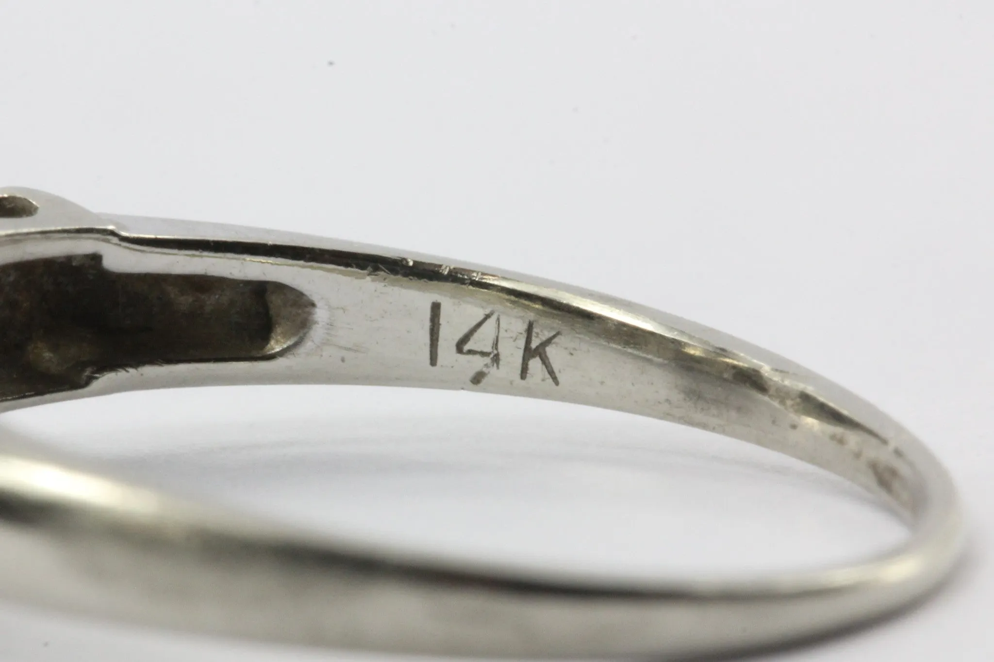 Vintage 14K White Gold .45 CTW Diamond Engagement Ring Size 6.5